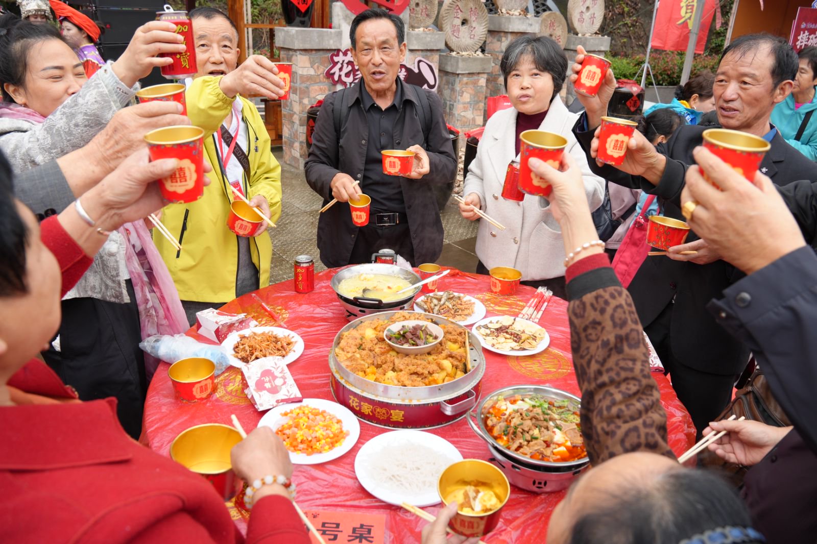 64ca2affdl10b3098481a03821a43a54.jpg